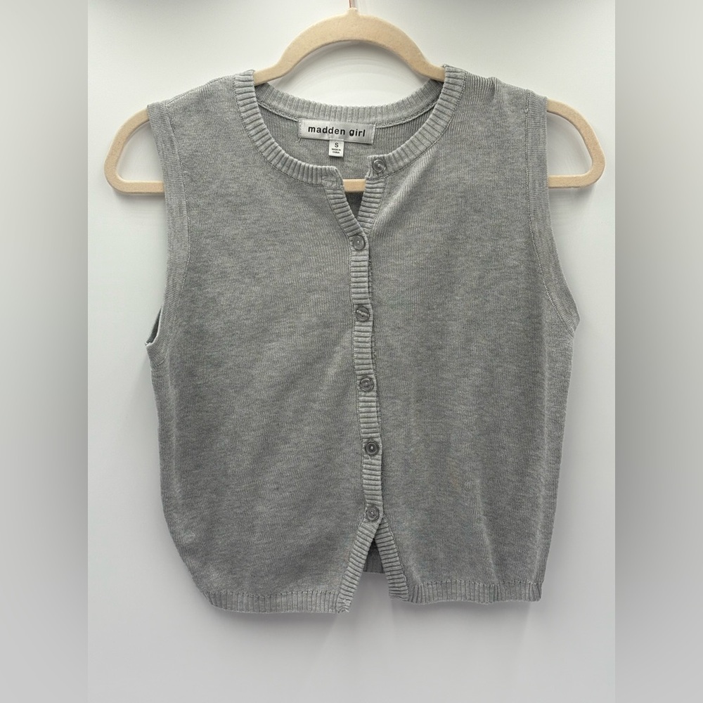 Madden Girl Gray Sleeveless Knit‎ Cardigan Sweater Vest Size S